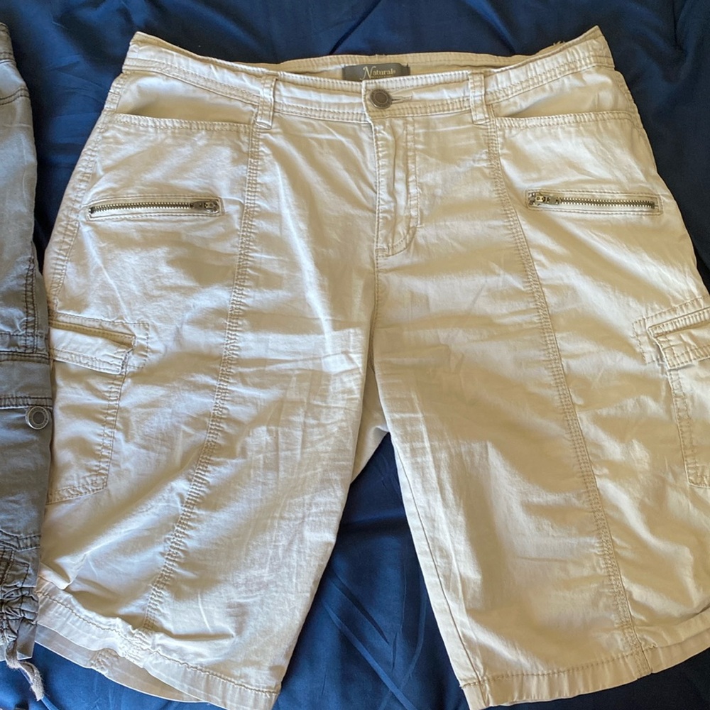 Natural Reflections cargo shorts